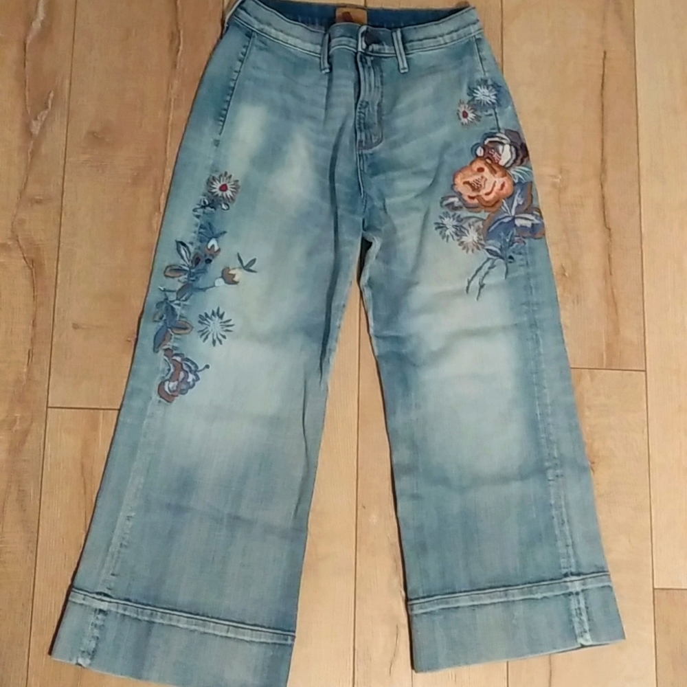 Driftwood Charlee Bellbottom Capri Jeans - Size 27